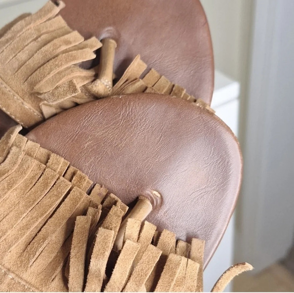 Urban Outfitters  Jeffery Cambell Easy Fringe sandals SZ 7.5 - Picture 5 of 7
